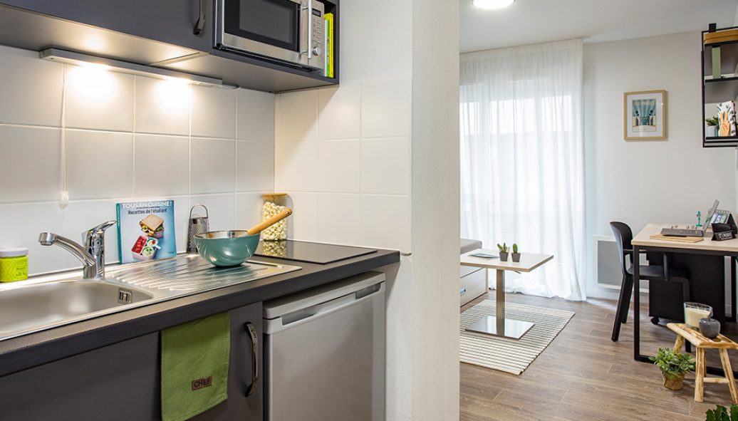 CAMPUS-LENA67d947f5334ae5.95388651