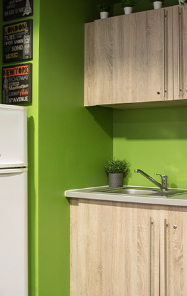 UNIVERS-968db9dfbeee5d9.74196516